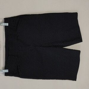 Hilary Radley Women's Size Small 2 Pocket, Stretch Pullon Shorts